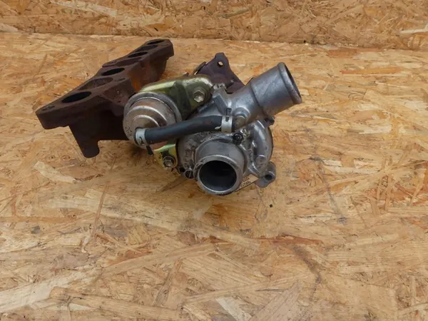 Turbo para Toyota Yaris 1.4 D4D OEM 17201-33010 NLP20 image 5