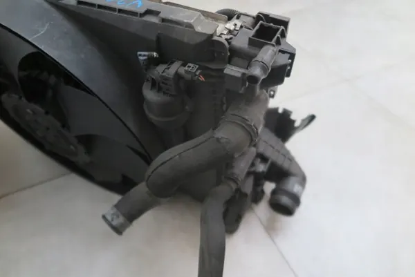 CHŁODNICE WENTYLATOR KOMPLET MERCEDES W204 W212 2.2 CDI image 8