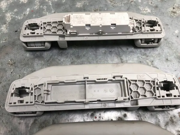 Mercedes W205 Handgreep Set OEM A0998150000 image 5