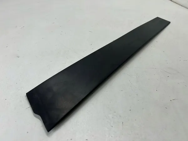 Rivestimento finestra anteriore destro Subaru Forester SK 63563SJ000 image 2