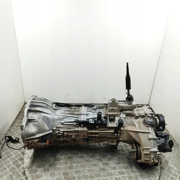 Toyota Hilux VIII Getriebe 2023 33030-0KF71 image 3