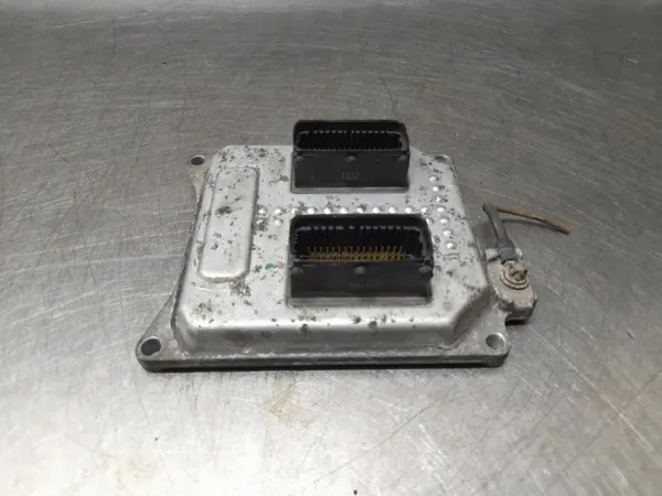 Unidade Comando Motor Opel 1.6 16V OEM 55567114 image 2