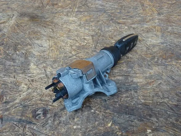 AUDI A4 B7 Sytytyskytkin Avainsetti 4B0905851Q image 2