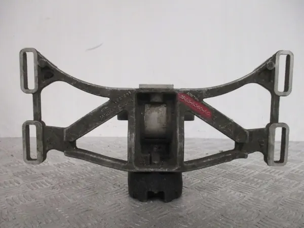 Vaihteiston kiinnitystuki OEM 2R83-5060-AG Jaguar XJ:lle image 2