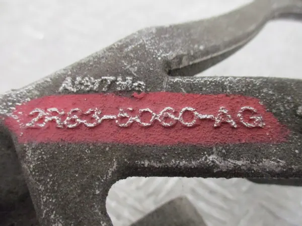 Vaihteiston kiinnitystuki OEM 2R83-5060-AG Jaguar XJ:lle image 6