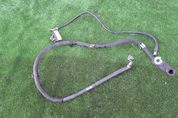 OEM A1665420018 Minus-Klemme für Mercedes Modelle image 2