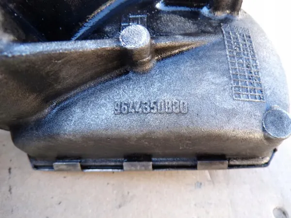 Bomba de aceite usada OEM 9644350880 Citroen C5 II image 3