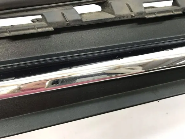 TOYOTA YARIS III LIFT 14 GRILL 53101-0D660 image 3