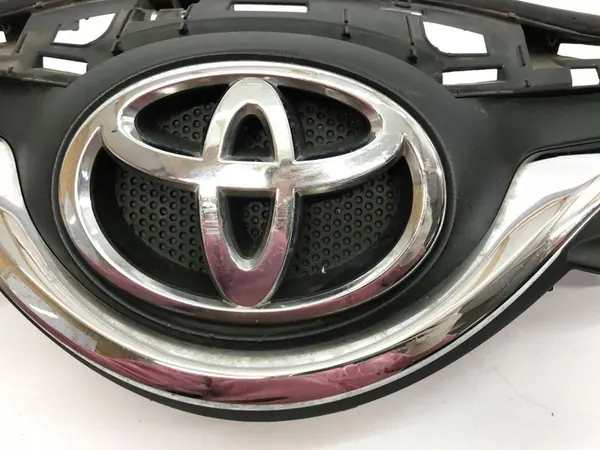 TOYOTA YARIS III LIFT 14 GRILL 53101-0D660 image 5
