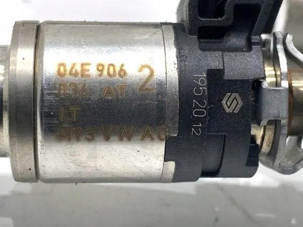 Riel de inyección OEM 05E133320B para Skoda Superb III image 7