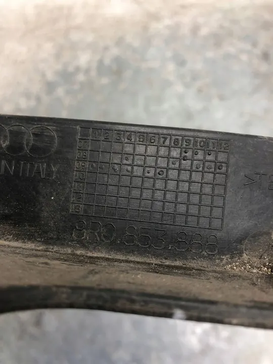 Fram Höger Stänkskydd Audi Q5 image 3