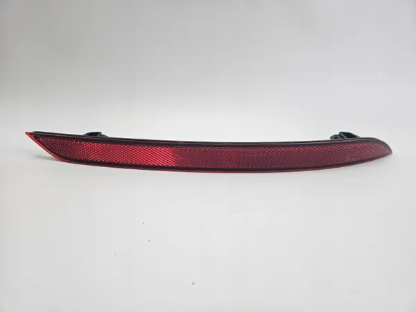 Volvo OE bakstötskåpsreflektor höger OEM 31468557 image 2