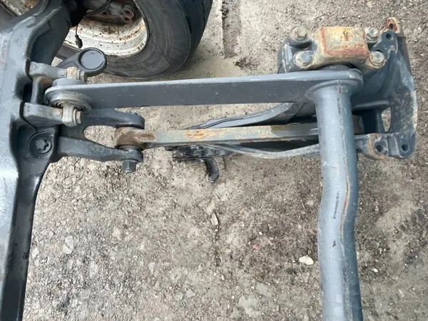 Suspension Avant Mercedes Actros OEM A960751307 image 4