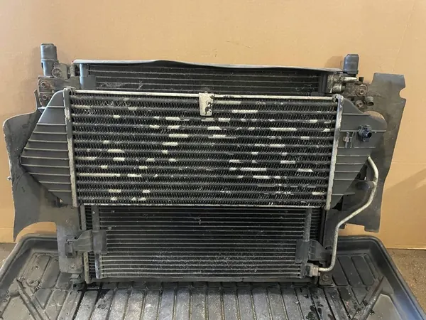 MERCEDES E W212 3.5 CDI Koelradiator Ventilator Set A2125002200 image 4