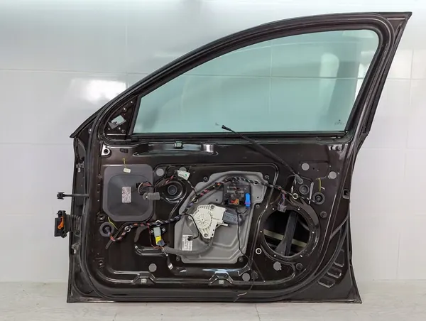 Porta Dianteira Direita Marrom Magnético Skoda Superb II image 4