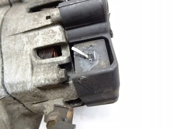 Vaihtovirtageneraattori Toyota Yaris III Aygo II 1.0 image 3