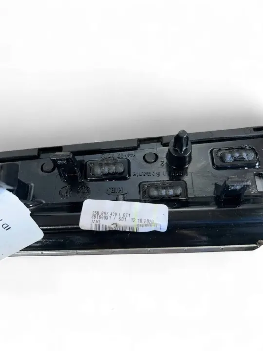 Porsche Macan Takaoven Verhoilu OEM 95B867409L image 8