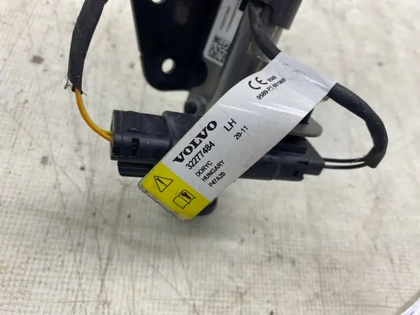 Grille Volvo S60 III V60 II OEM 32277484 Gauche image 4