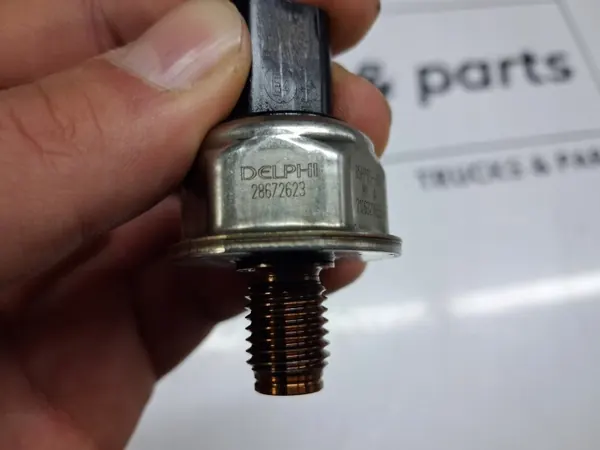 Brandstofdruksensor OEM 28672623 voor Volvo FL D5K image 4