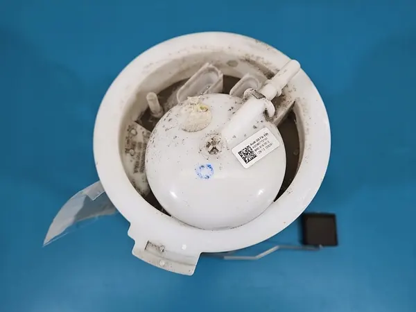 Brandstofpomp Audi Q5 08- 2.0 TFSI 8R0919051E image 2