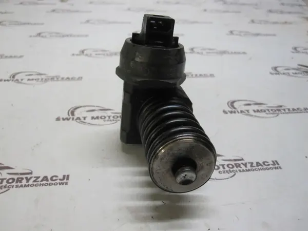 Injetor VW AUDI 2.0 SDI 038130073AS image 4