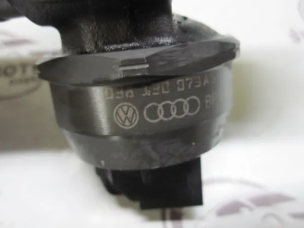 Injetor VW AUDI 2.0 SDI 038130073AS image 5