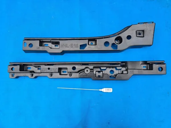 Clip de garniture de seuil gauche BMW OE QUA8820 - Occasion image 2
