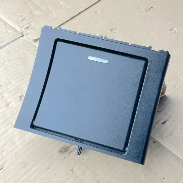 Cendrier Arrière OEM A2126803850 pour Mercedes W212 Classe E image 3