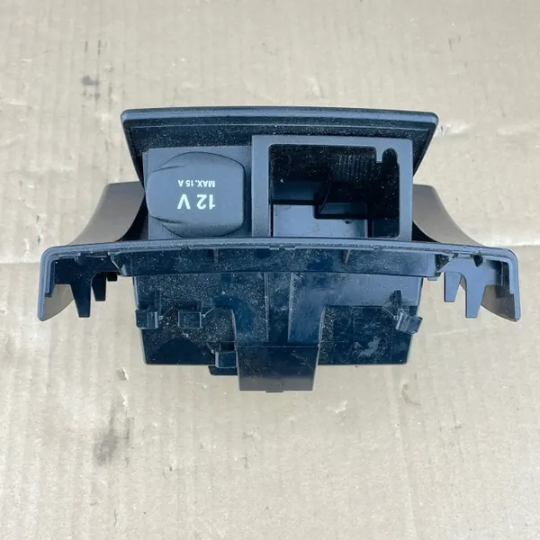 Cendrier Arrière OEM A2126803850 pour Mercedes W212 Classe E image 6