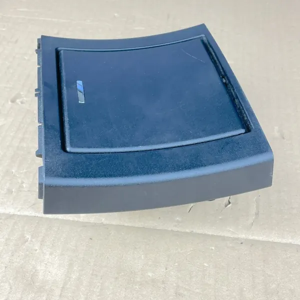 Cendrier Arrière OEM A2126803850 pour Mercedes W212 Classe E image 8