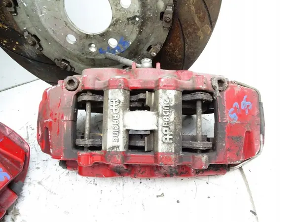 Jarrukokonaisuus 6 TŁOK AP Racing Etu- ja Takapää 5x112 image 9