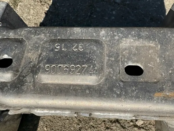 Peugeot 308 II Bakre Stötfångarbalk OEM 9647366080 image 7