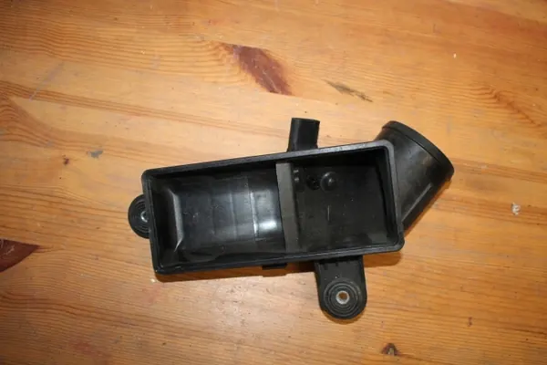 Tubo de aire intercooler BMW 5 F10 F11 N20 520i 528i image 2