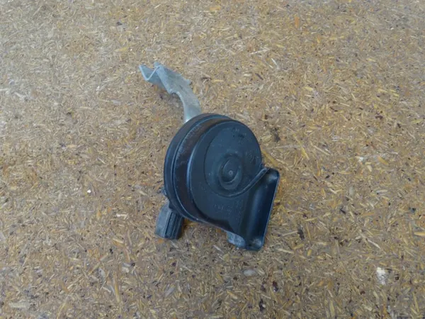 AUDI A3 8V 12-20 Suporte de Buzina Direito 5Q0951223A image 2