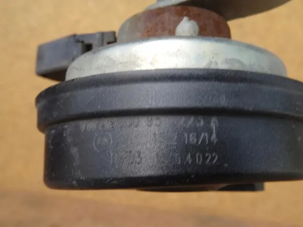 AUDI A3 8V 12-20 Suporte de Buzina Direito 5Q0951223A image 4