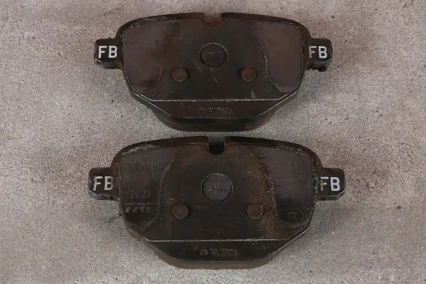 BMW OEM 6882245 takajarrulevyt ja -palat image 4