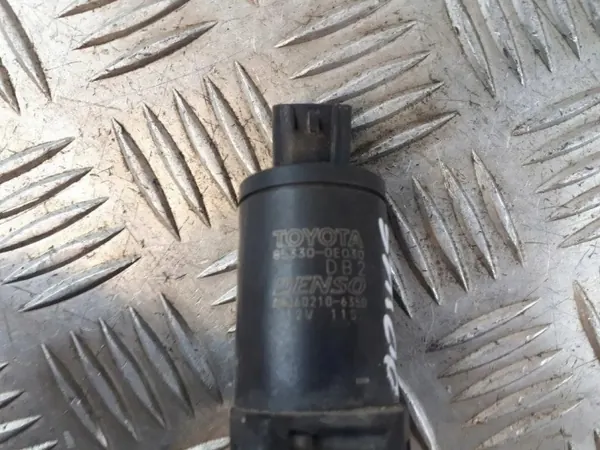 OEM 853300E030 voorruitpomp voor Toyota Prius image 4
