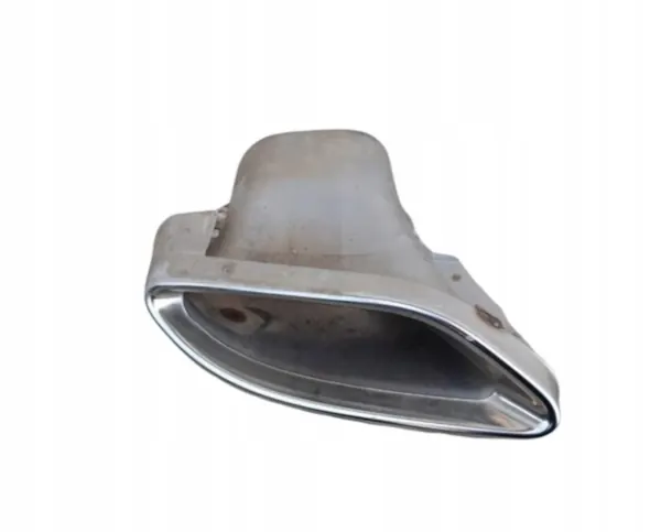 Mercedes C-Klasse W205 bumperuiteinde OEM A2054900400 image 2