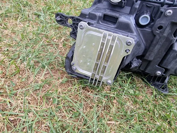 Volvo V60 2017 Oikea Ajovalaisin 32314179 image 10