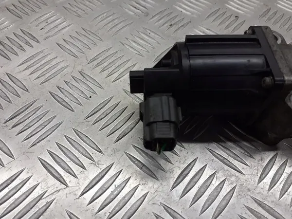 Válvula EGR Opel Zafira B 1.7 CDTI 8973766633 image 3