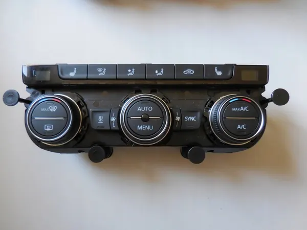 Panneau de climatisation VW TIGUAN 5NA 5NA907044S image 1