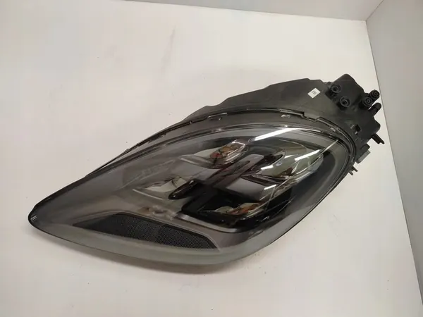 Porsche Cayenne 9Y GTS Linker Lamp OEM image 2