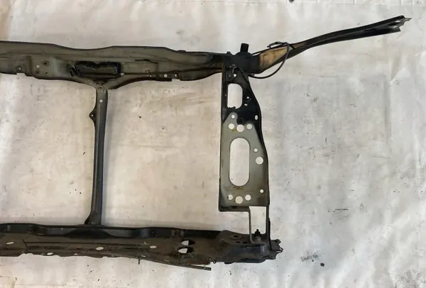 Etupuskurin vahvike OEM J1224 Lexus LS 2009-2012 image 9