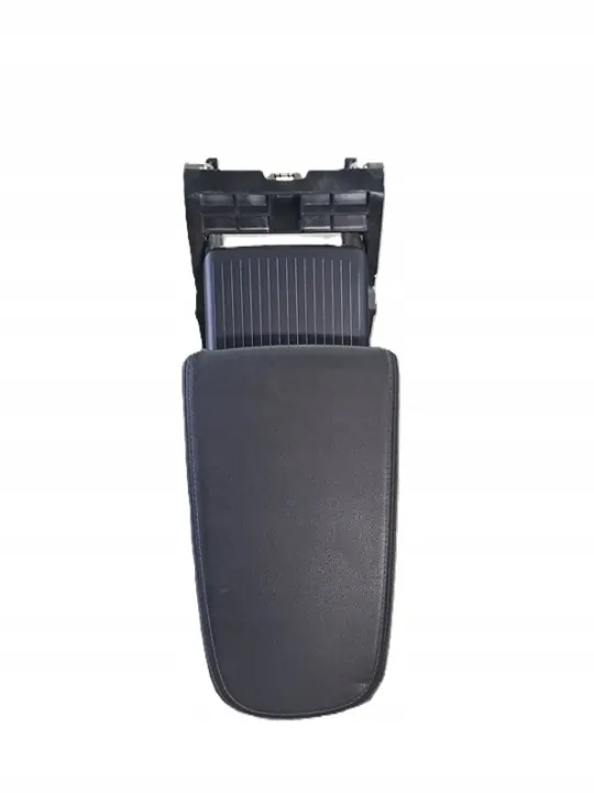 Skoda Octavia IV Framarmstöd OEM 5E3864207 Läder image 3