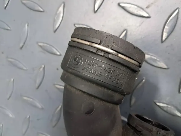 Yläjäähdytyslinja BMW E46 316i 318ci OEM 1436375 image 3