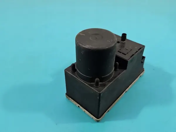 Pompe de verrouillage central OEM 8D0862257C Audi A4 B5 image 7
