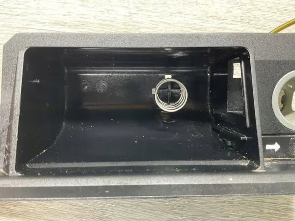 Cendrier Mercedes-Benz OEM 1298100579 pour SL R129 image 8