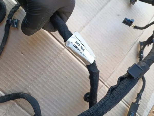 Cable cámara marcha atrás OEM 9821018280 para Peugeot 3008 II image 4