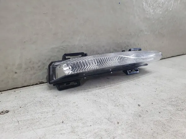 Mercedes Classe C W204 Farol de Neblina Direito image 3