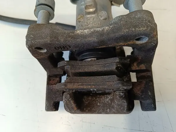 SKODA OCTAVIA III Takaoikea jarrusatula 5Q0615424A image 4